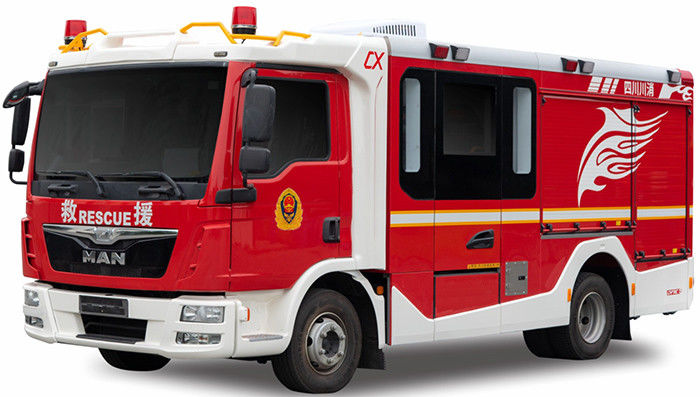 MAN Small Fire Fighting Truck and Foam Tender with 8 Firefighters